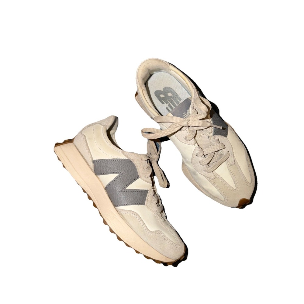 NEW BALANCE 327 Unisex Women 7.5 / Men 6 Sneakers Shoes White Grey #U327LT